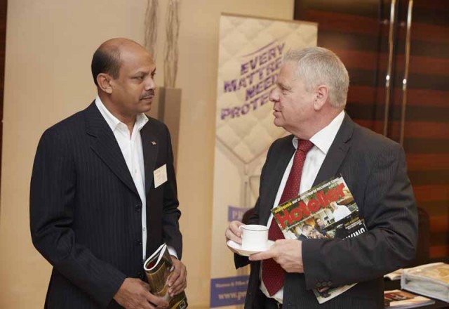 PHOTOS: Networking at the Procurement Summit 2015